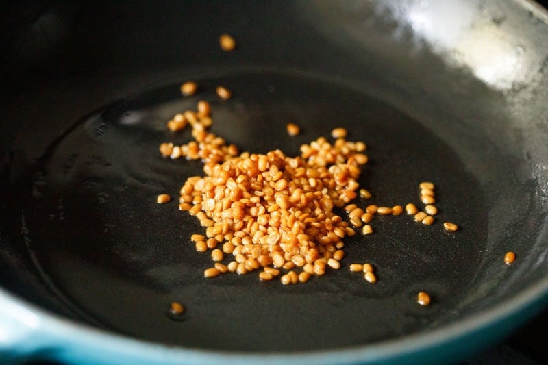 Homemade Curry Leaves Powder Recipe (Karuveppilai Podi): The Ultimate South Indian Spice Blend Guide 2024