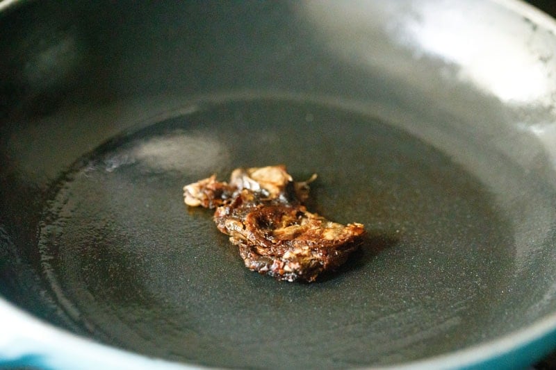 Homemade Curry Leaves Powder Recipe (Karuveppilai Podi): The Ultimate South Indian Spice Blend Guide 2024