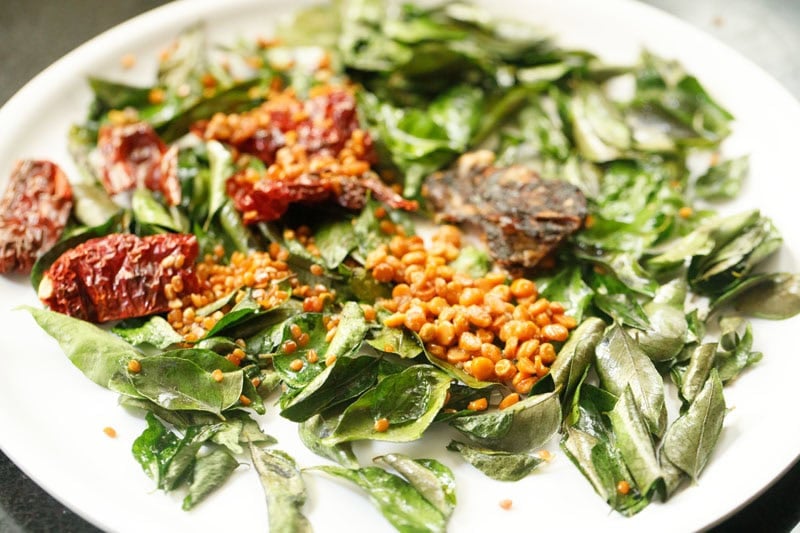 Homemade Curry Leaves Powder Recipe (Karuveppilai Podi): The Ultimate South Indian Spice Blend Guide 2024