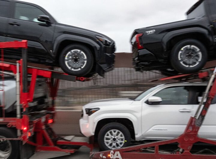 Auto Stocks Surge as Trump Pledges Support for Car Companies in 2025 | Latest Market Updates