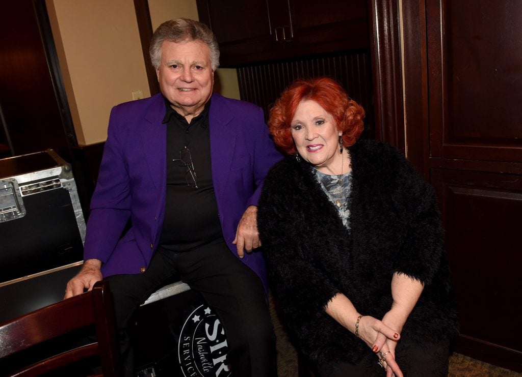 Lulu Roman Death: With Leroy Van Dyke
