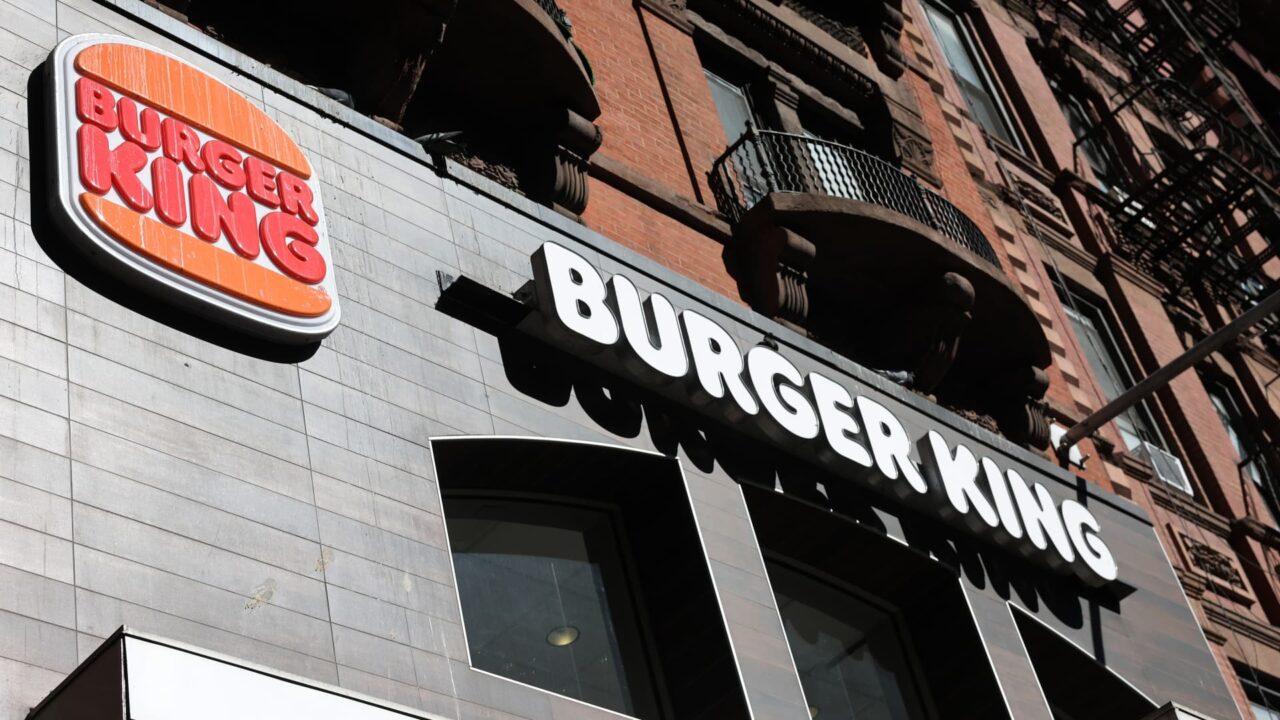 Restaurant Brands International (QSR) Q1 2025 earnings financial charts