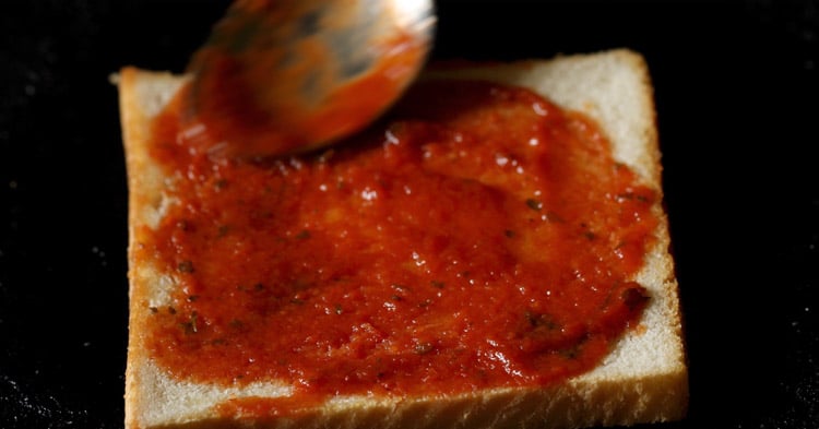 Quick & Easy Bread Pizza Recipe 2025: 15-Minute Homemade Delight Quick & Easy Bread Pizza Recipe 2025: 15-Minute Homemade Delight