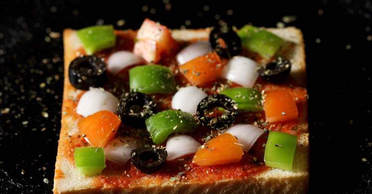 Quick & Easy Bread Pizza Recipe 2025: 15-Minute Homemade Delight Quick & Easy Bread Pizza Recipe 2025: 15-Minute Homemade Delight