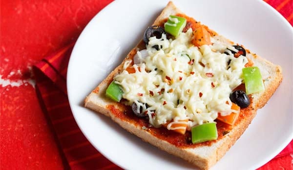 Quick & Easy Bread Pizza Recipe 2025: 15-Minute Homemade Delight