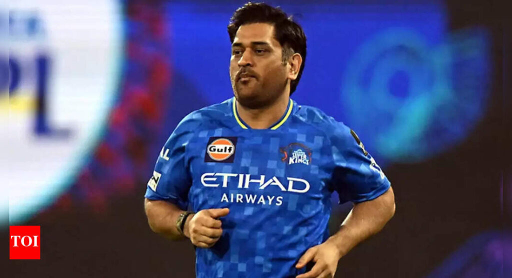 MS Dhoni Fan Interaction IPL 2025: Captain Cool's Heartwarming Gesture to Wheelchair-Bound Supporter