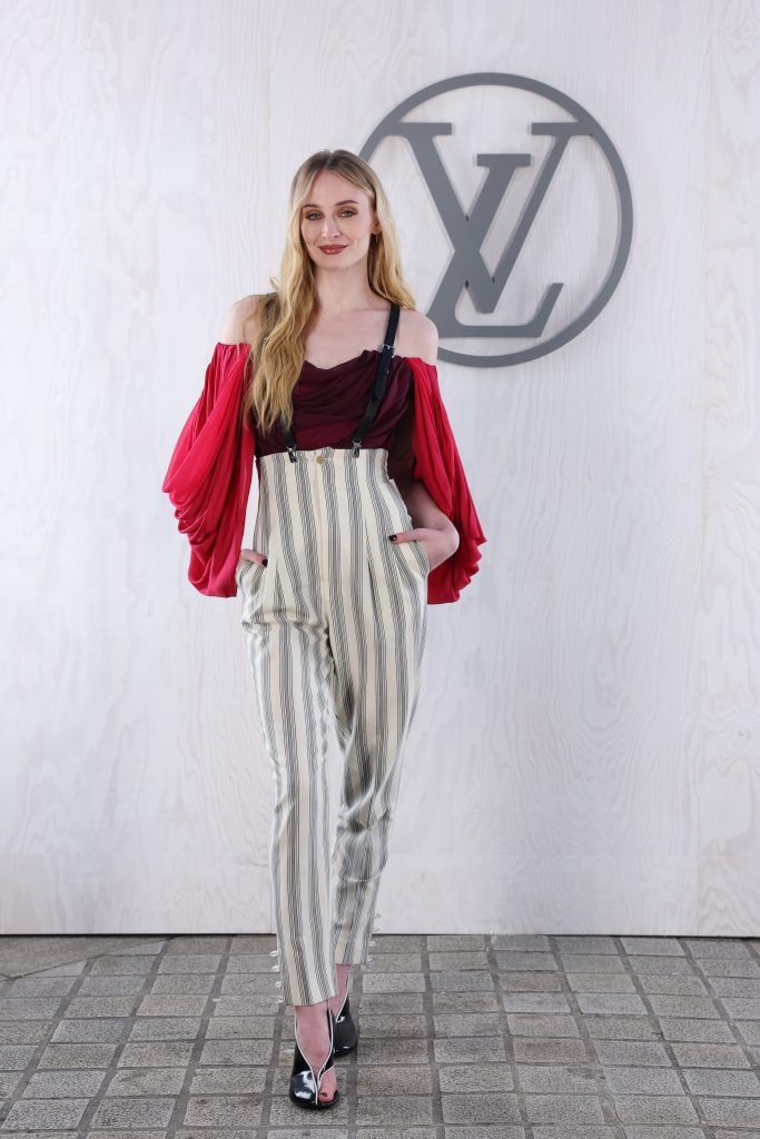 Sophie Turner and Peregrine Pearson Relationship Status: Signs Point to Potential Split Sophie Turner at Fashion Event