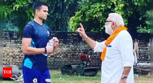 After Yograj Singh's 'Chris Gayle' remark, Arjun Tendulkar now gets 'tomorrow's legend' tag - Watch | Cricket News