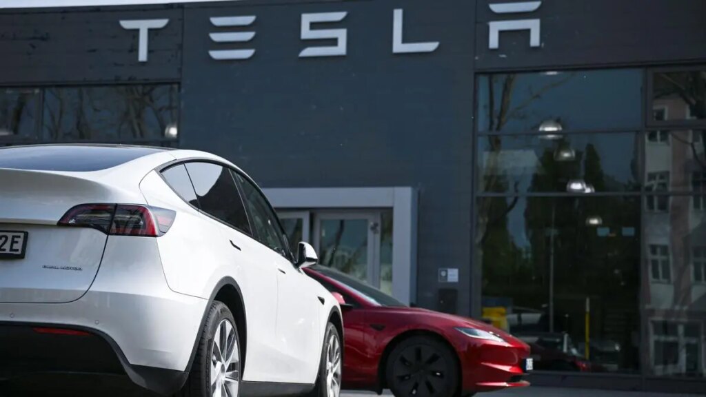 Tesla refunds early Model 3 bookings in India, signals fresh launch plans