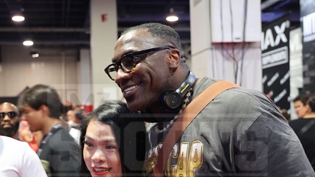 Shannon Sharpe Gets Cozy With Female Fan at 2024 Event, Video Shows