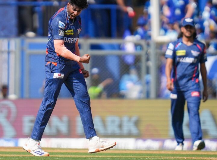 LSG's 156.7 Kmph Sensation Mayank Yadav's Perfect Reply To Rohit Sharma Hitting 2 Sixes - Watch