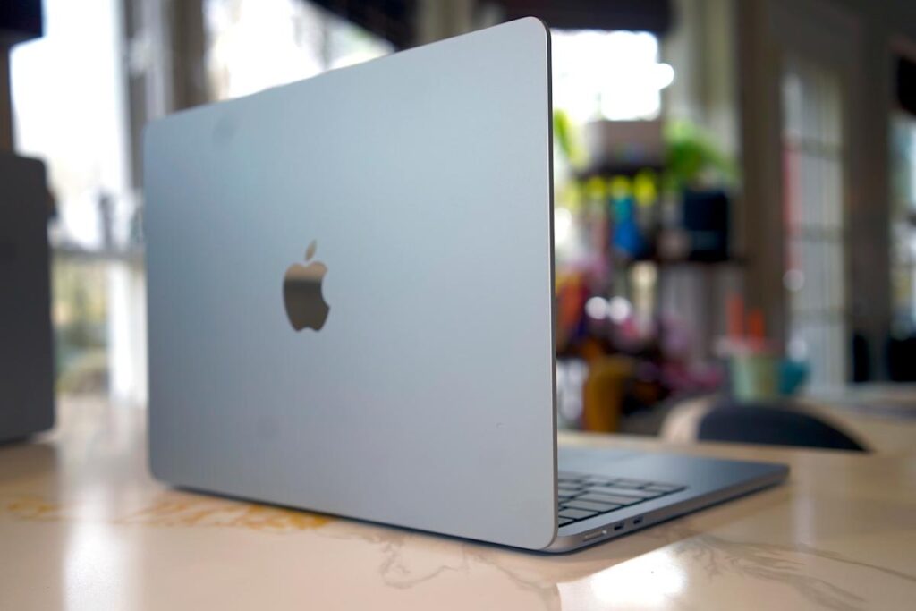 Apple's M4 MacBook Air drops to a new record-low price