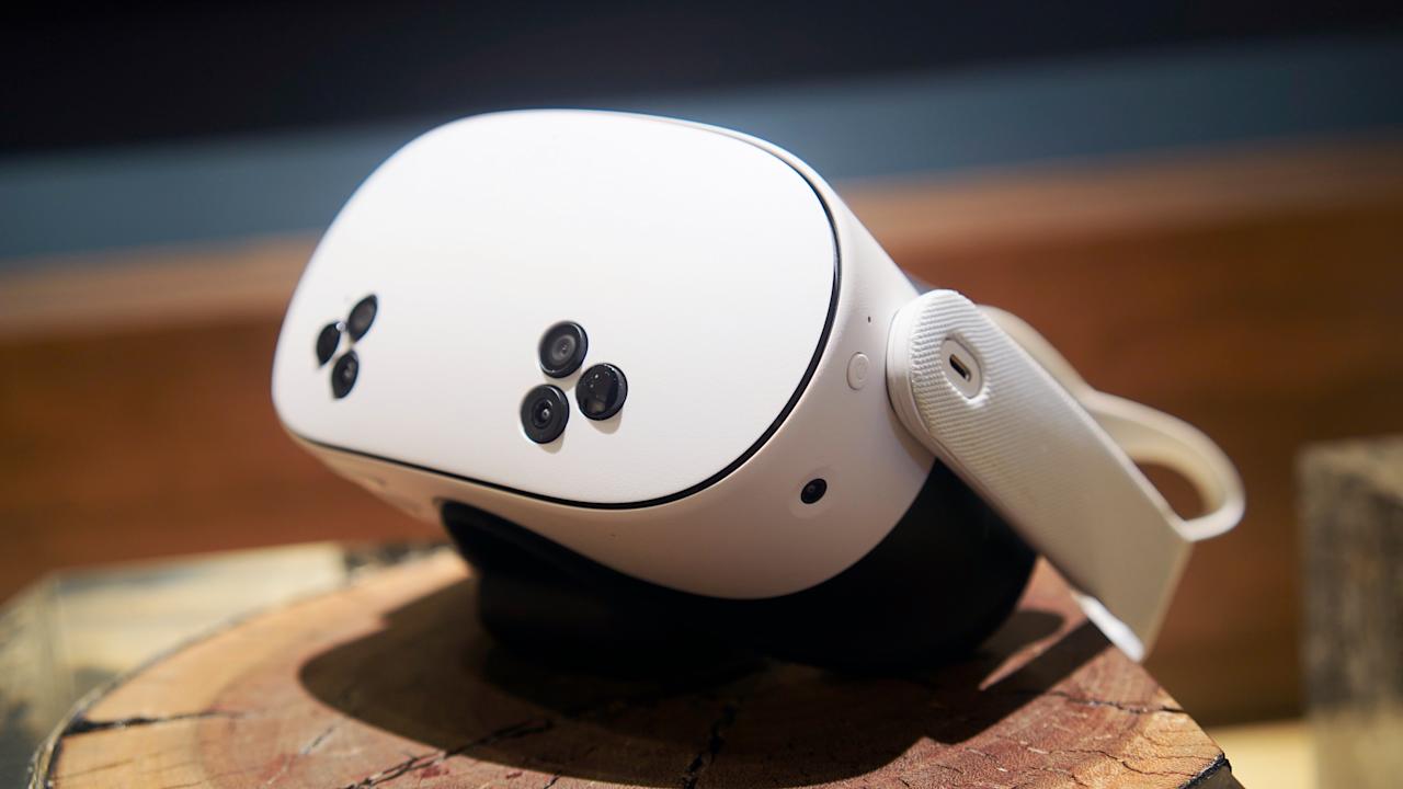 The Best VR Headsets for 2025: Ultimate Guide to Virtual Reality Technology Apple Vision Pro Mixed Reality Headset