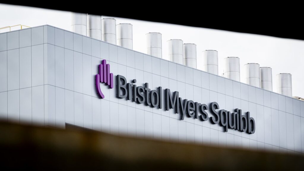 Bristol Myers Squibb Q1 2025: Earnings Beat, Revenue Guidance Raised Amid Global Challenges Bristol Myers Squibb (BMY) earnings Q1 2025