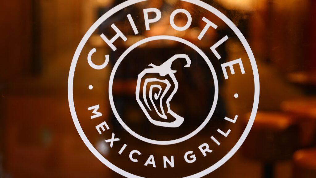 Chipotle Mexico Expansion: Restaurant Chain to Open First Location Amid Tariff Concerns