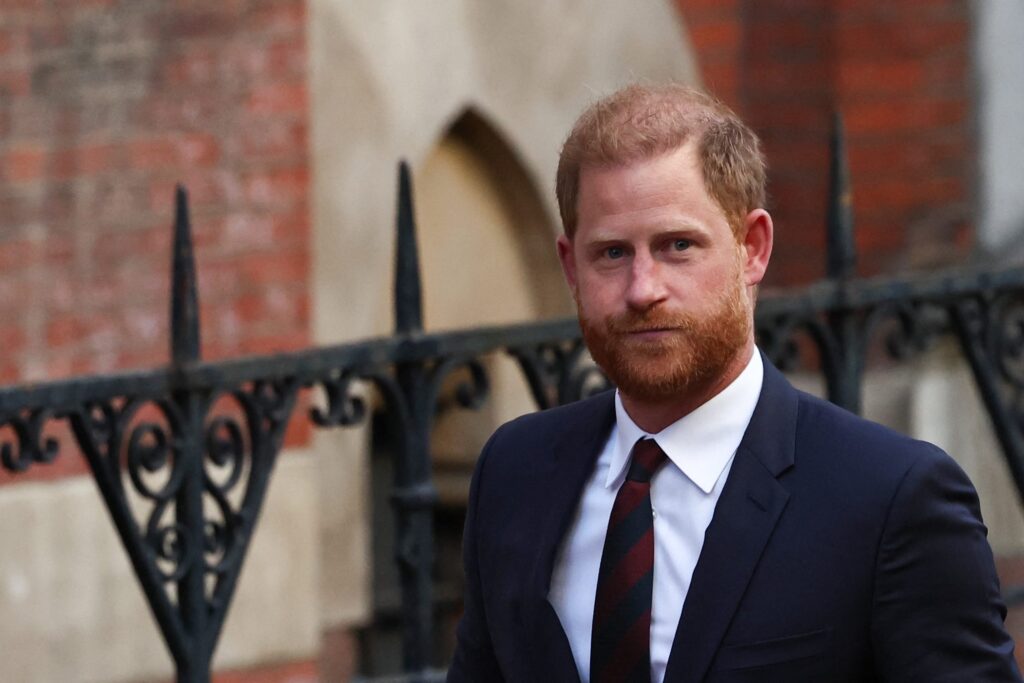 Prince Harry’s Royal Reconciliation: A Deep Dive into His Desire to Return to the Royal Family I Want Back in the Royal Family!