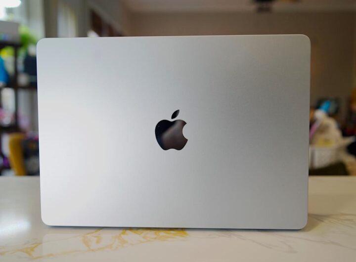 Is it a good time to move to Macs from Windows?