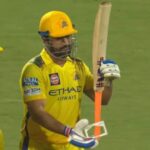 MS Dhoni Takes Gauge From Umpire's Hand After Failing Bat Test. This Happens Later