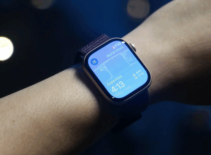 The Apple Watch Series 10 returns to a record low of $299 at Amazon and Best Buy