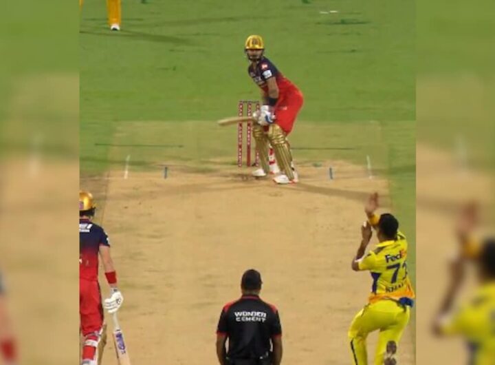 Watch: Virat Kohli Fulfils "Ab Tu Aa" Prophecy, Takes CSK Pacer Khaleel Ahmed To Cleaners
