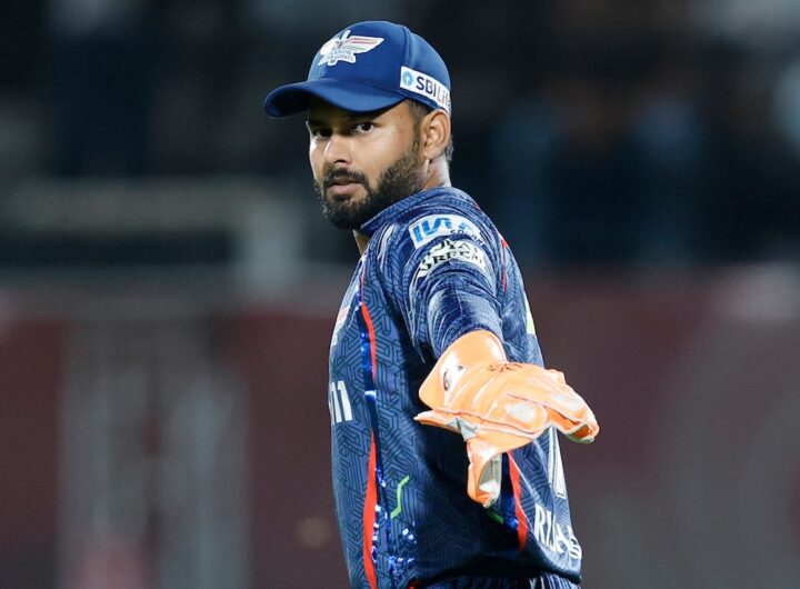 Rishabh Pant Labelled 'Stubborn', Sent Clear 'It's Not Working' Message