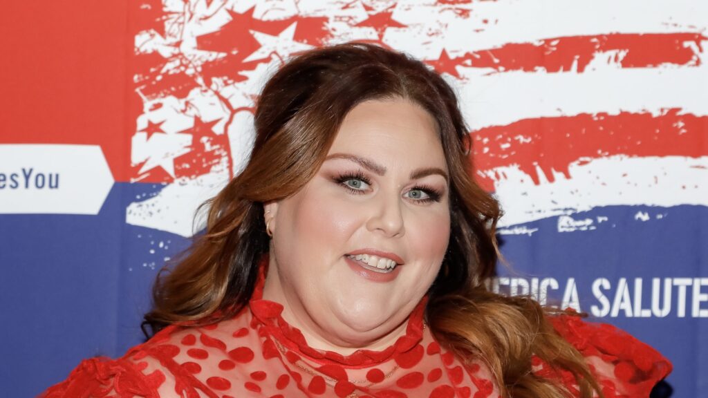 Chrissy Metz's Inspiring 100-lb Weight Loss Journey: A Story of Health and Self-Discovery Chrissy Metz Dazzles After 100-lb Weight Loss