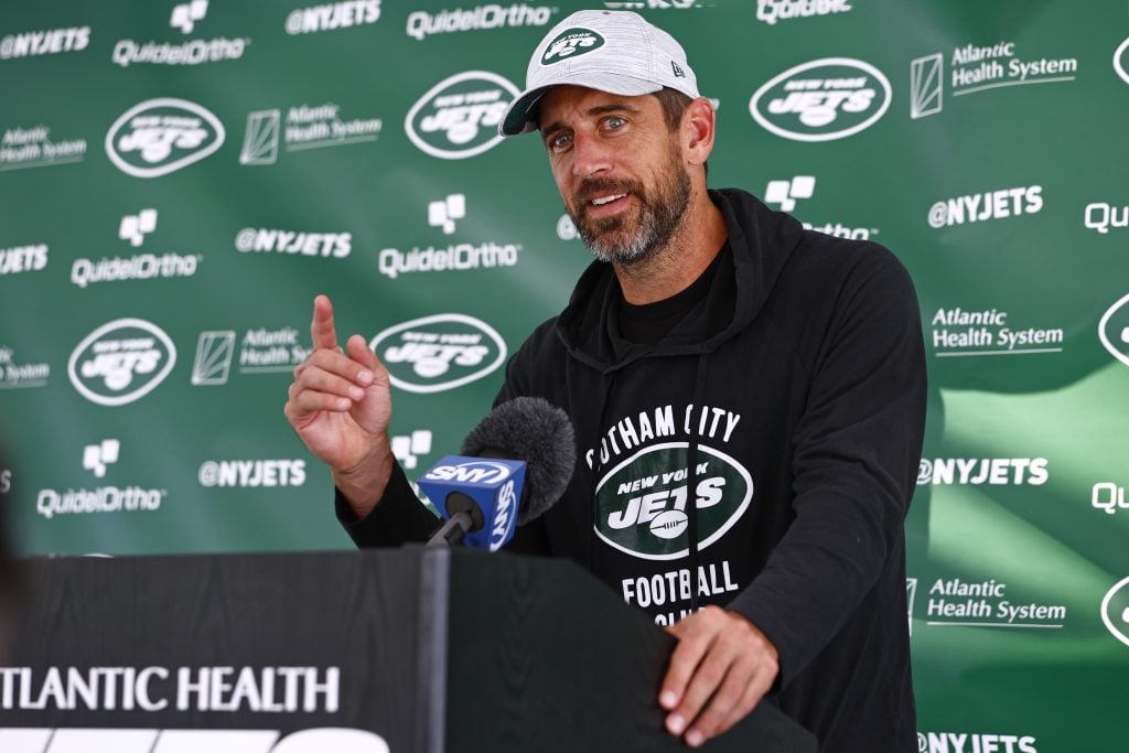 Aaron Rodgers Marriage Rumors 2024: NFL Star Spotted with Wedding Ring at Kentucky Derby Aaron Rodgers with the New York Jets