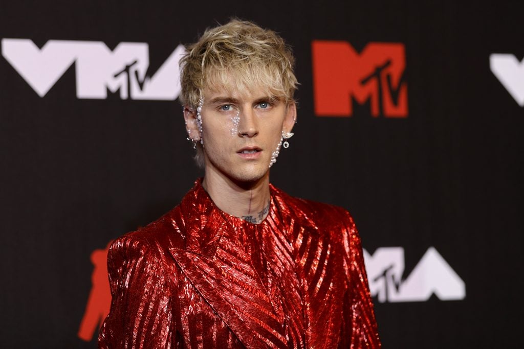 Sydney Sweeney and Machine Gun Kelly Spark Dating Rumors After Viral Vegas Club Interaction Machine Gun Kelly at the 2021 MTV Video Music Awards