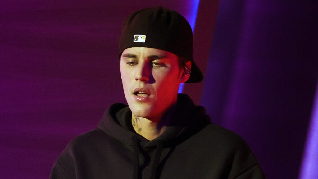 Justin Bieber Worries Friends with INSANE Spending: Report