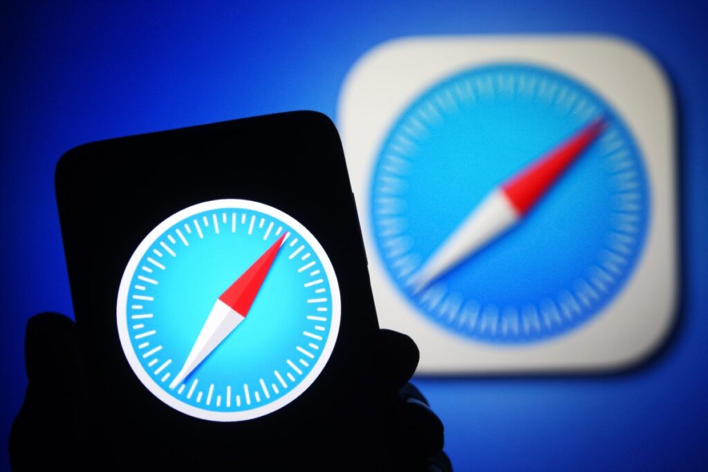 Apple Exploring AI Search Engine Integration in Safari as Traditional Search Usage Declines Safari logo, Apple