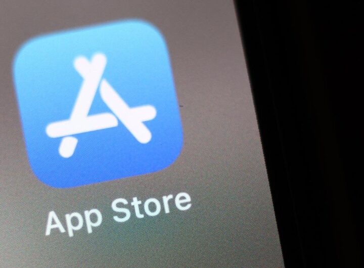 Apple updates its App Store guidelines to allow external payment options