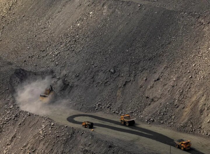 NMDC clocks 15% surge in April output at 4 mt