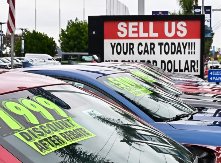 Used vehicle prices jump to highest level since 2023 amid auto tariffs